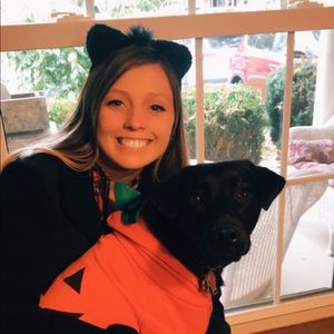 Meet your Posher, Caitlyn